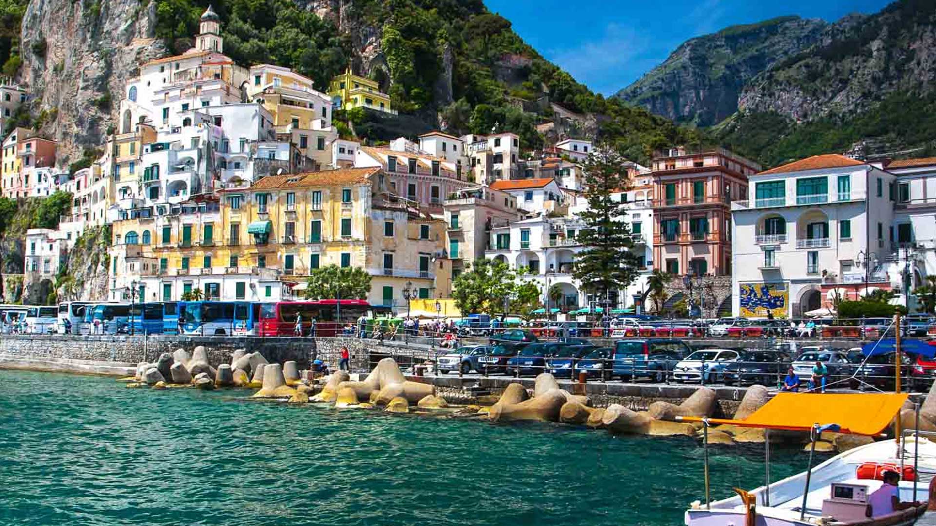 Amalfi-Coast,-Italy