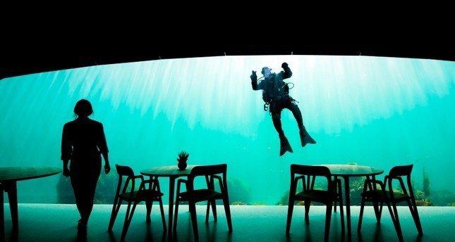 underwater-restaurant