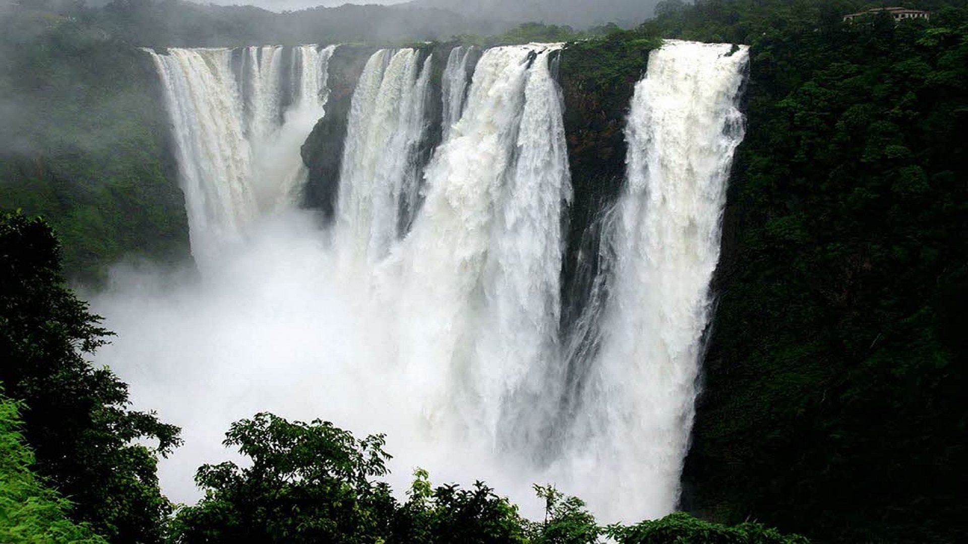Крупнейшие водопады. Водопад Нурананг, Таванг, Индия. Водопад джог Индия. Водопад Кайетур Швейцария. Водопад Карнатаки.